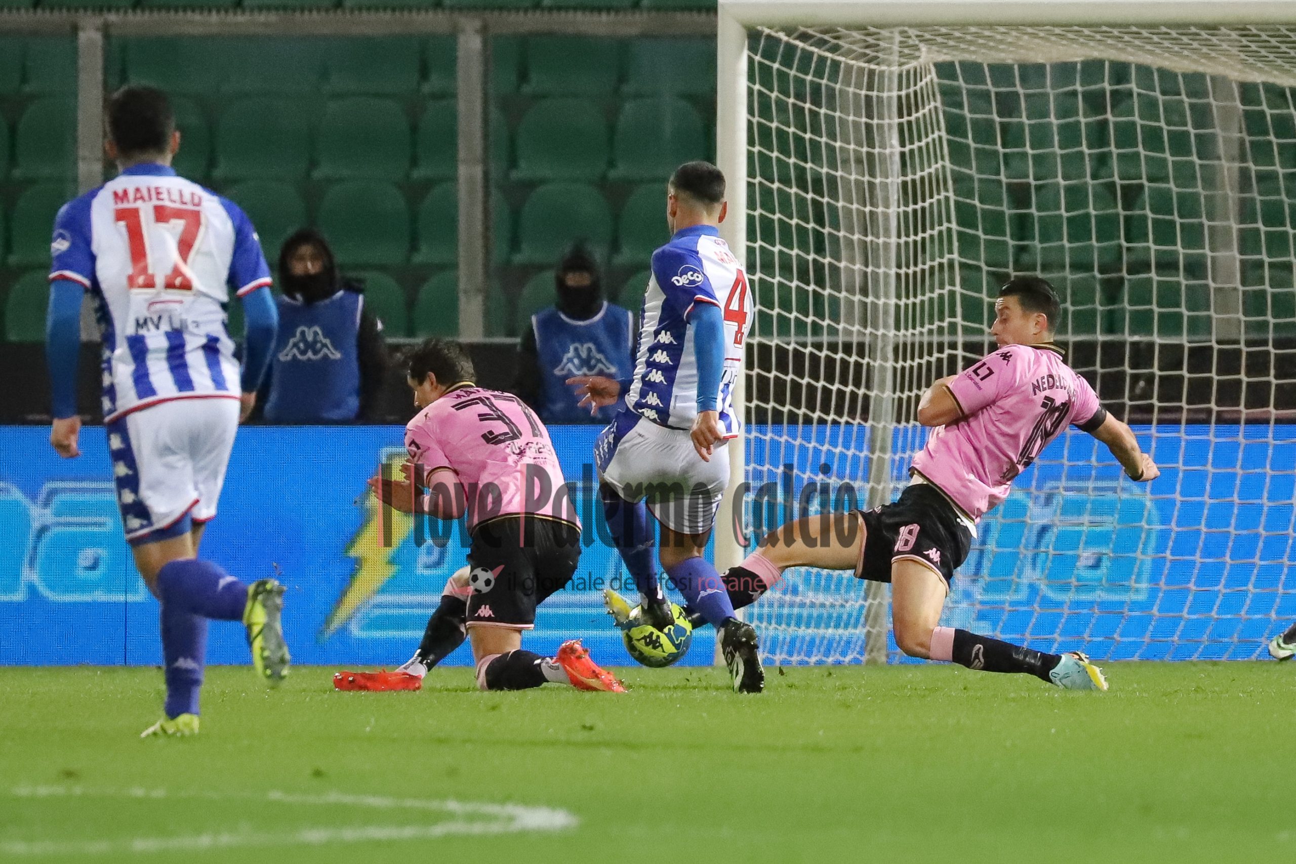 Serie B Palermo Bari 1-0 (70) nedelcearu Ales Mateju