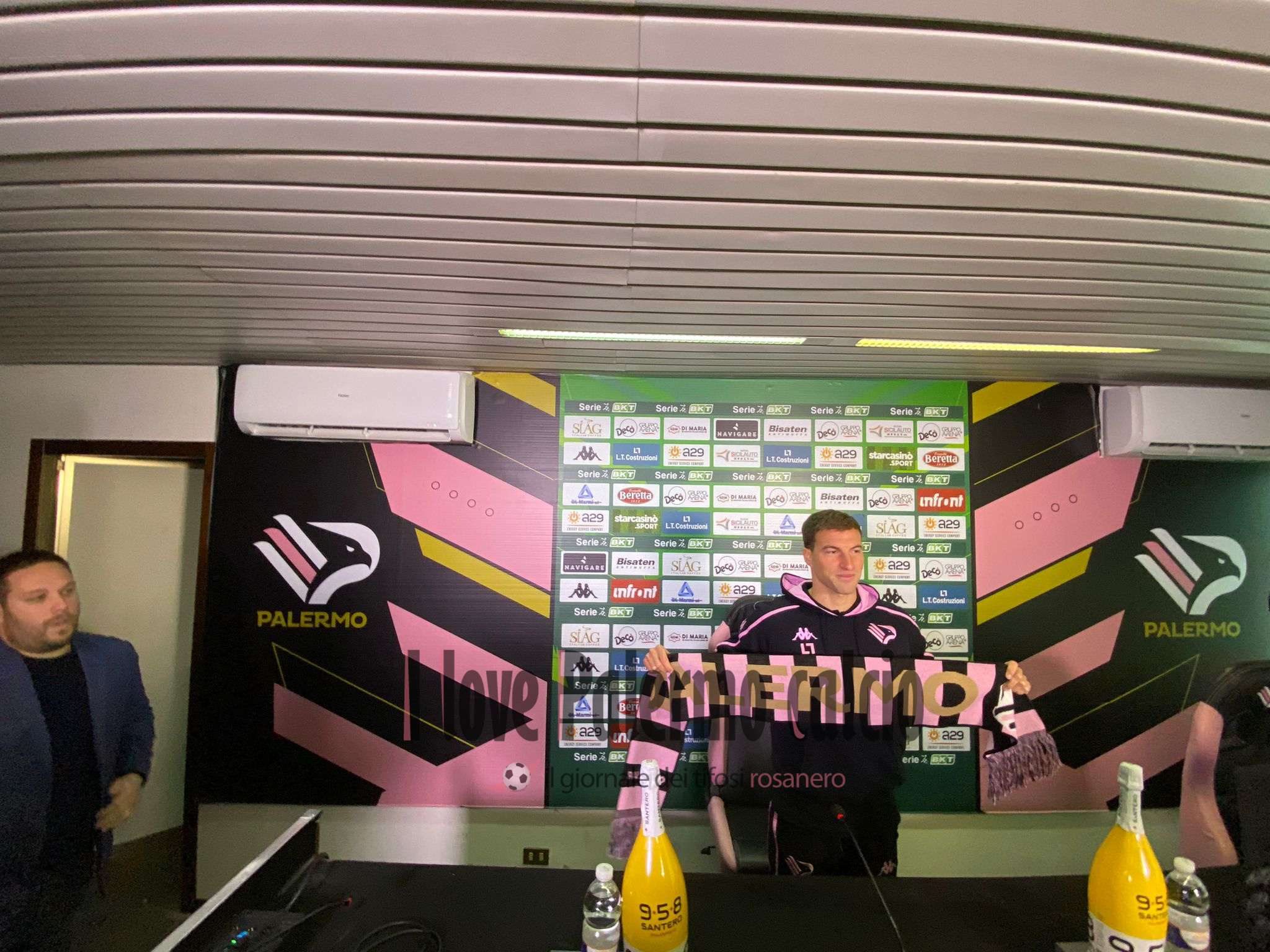 75d5b071-694f-4374-bd48-75cef32f1e68