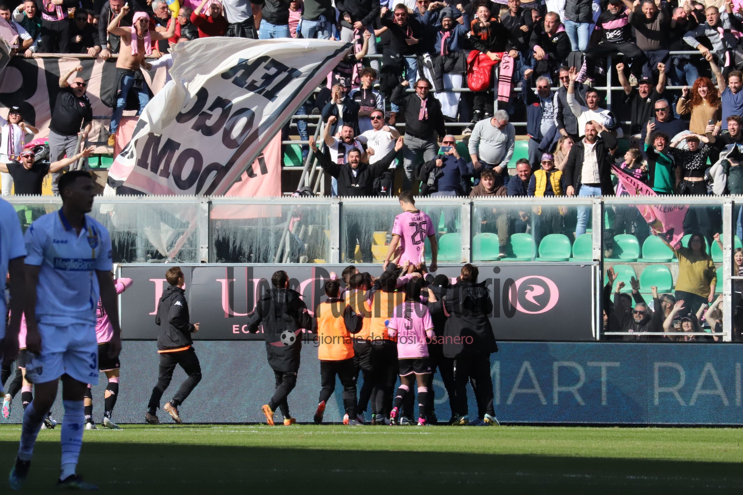 palermo frosinone verre gol esulta
