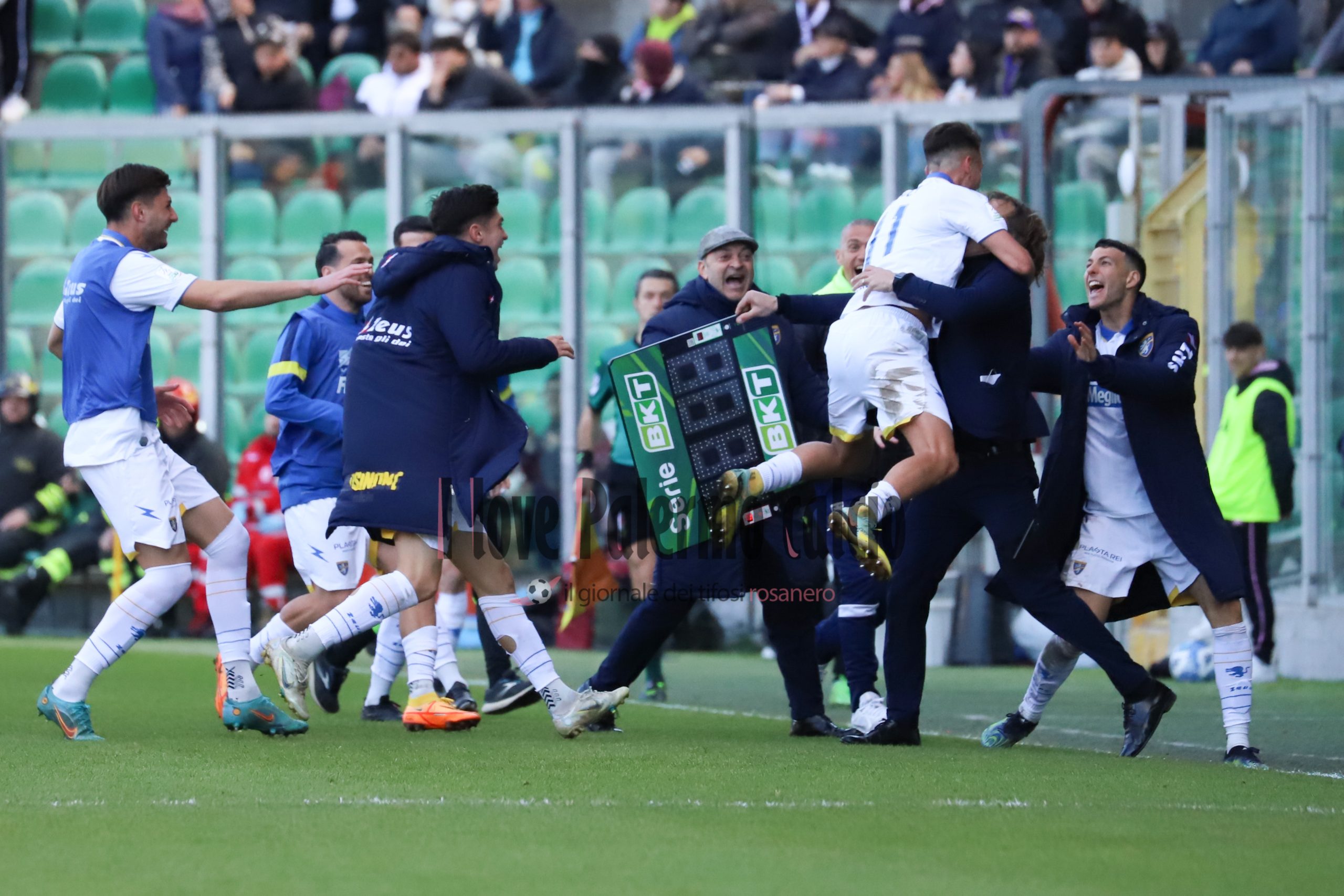 palermo frosinone 1-1 serie b (138) gol boloca esultanza