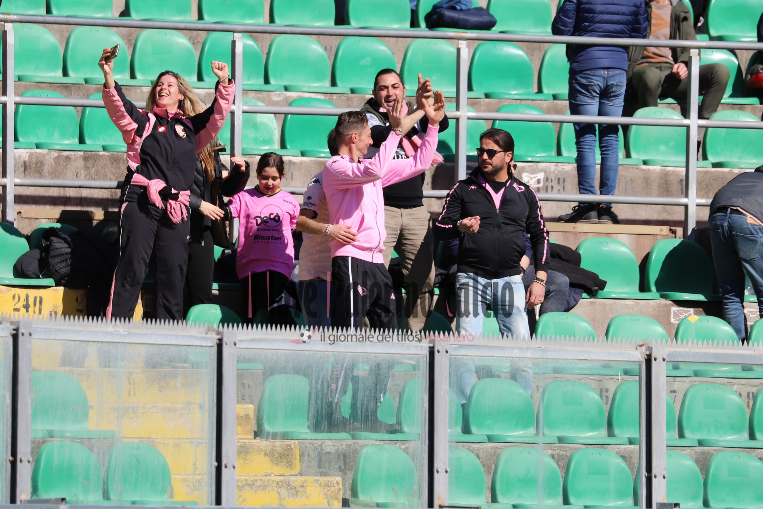 palermo frosinone 1-1 serie b (14) tifosi