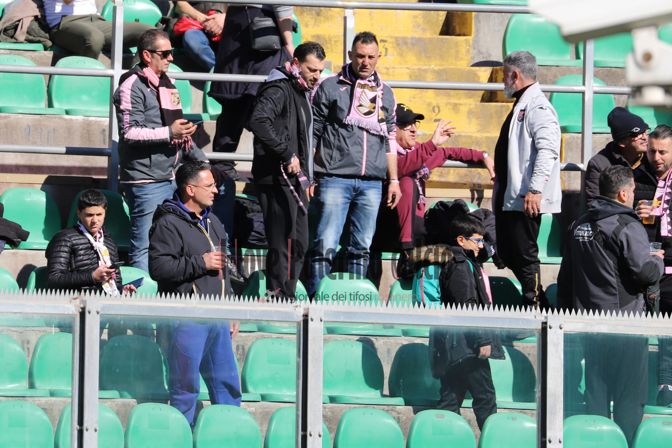 palermo frosinone 1-1 serie b (32) tifosi
