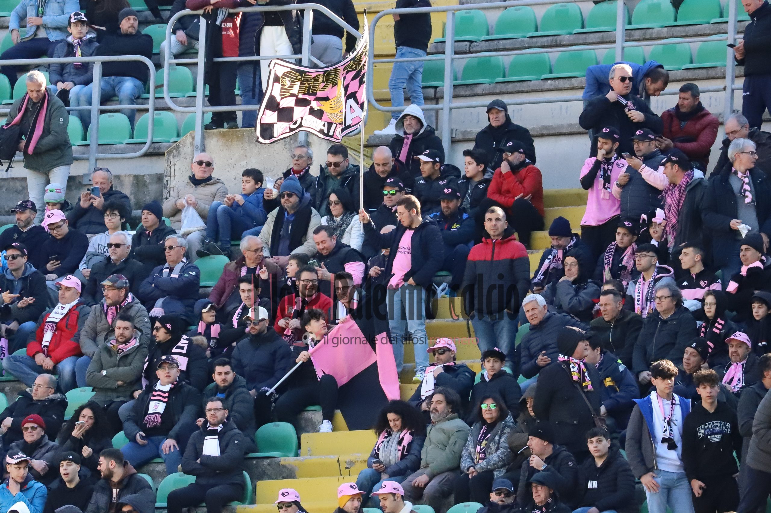 palermo frosinone 1-1 serie b (37) tifosi