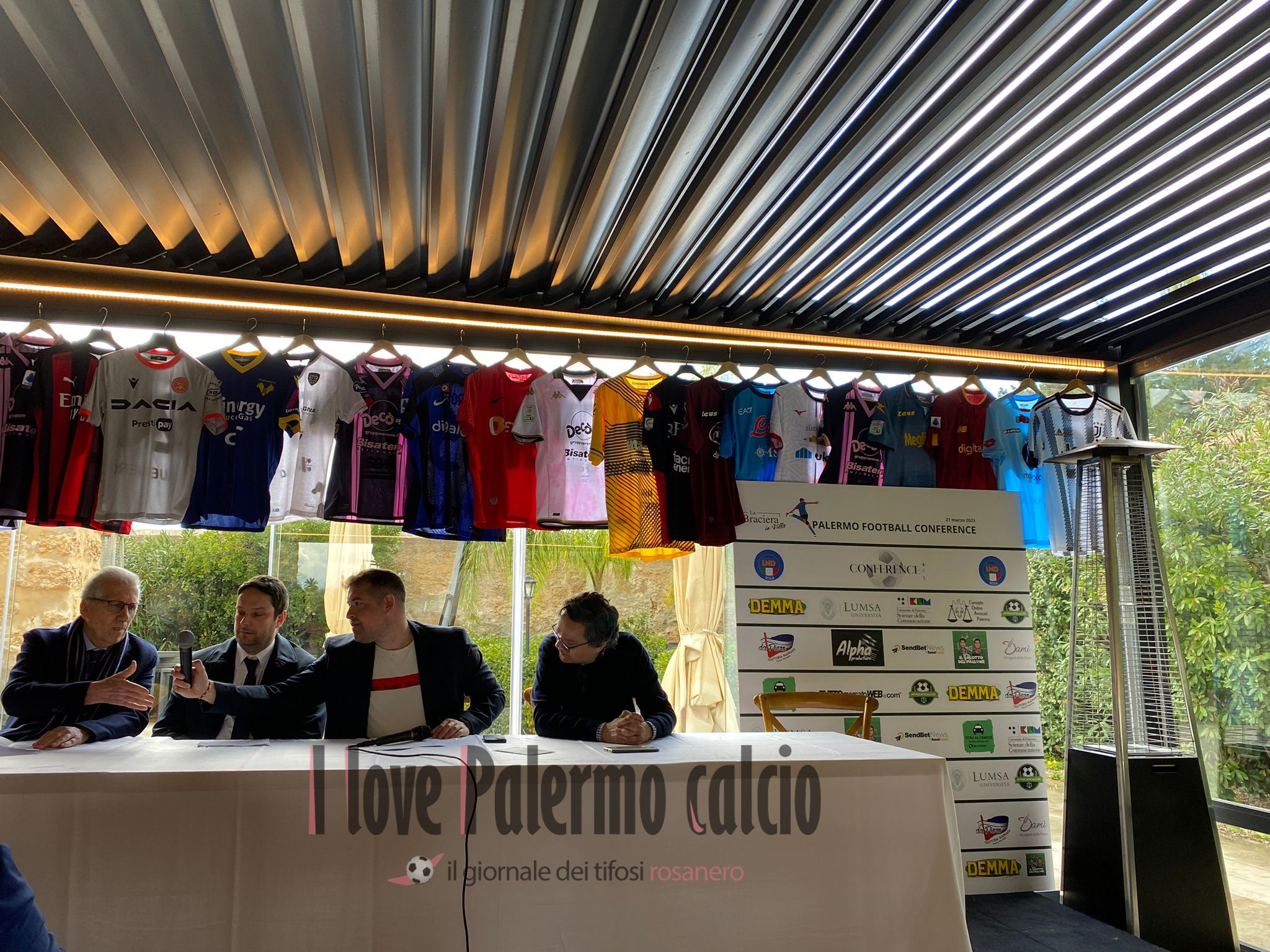 2b4d74aa-17aa-404e-809c-541ea52dccfa (1)