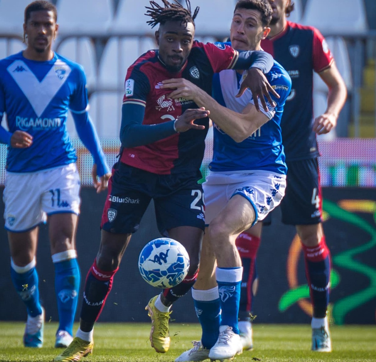 7ff147ce-c77f-4d7b-b6e1-ffbb584f1b93