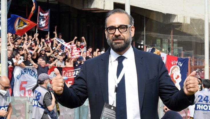 AE8A586B-1DAB-440B-998E-62E2BBCF7108