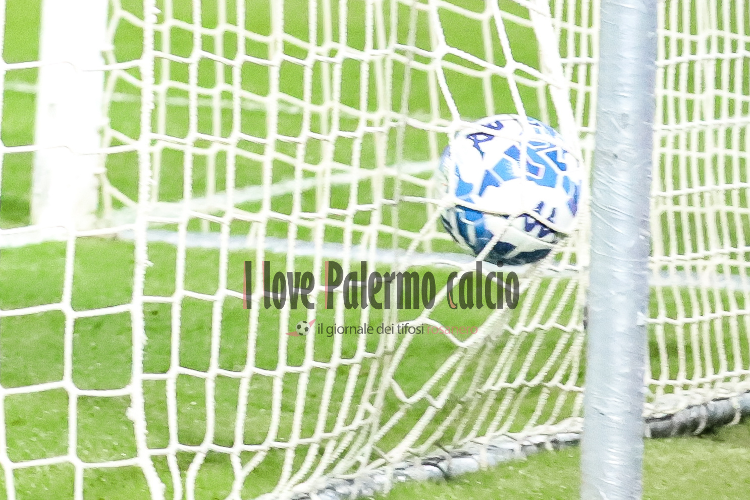 Serie B Palermo-Modena 5-2 (138) pallone serie b