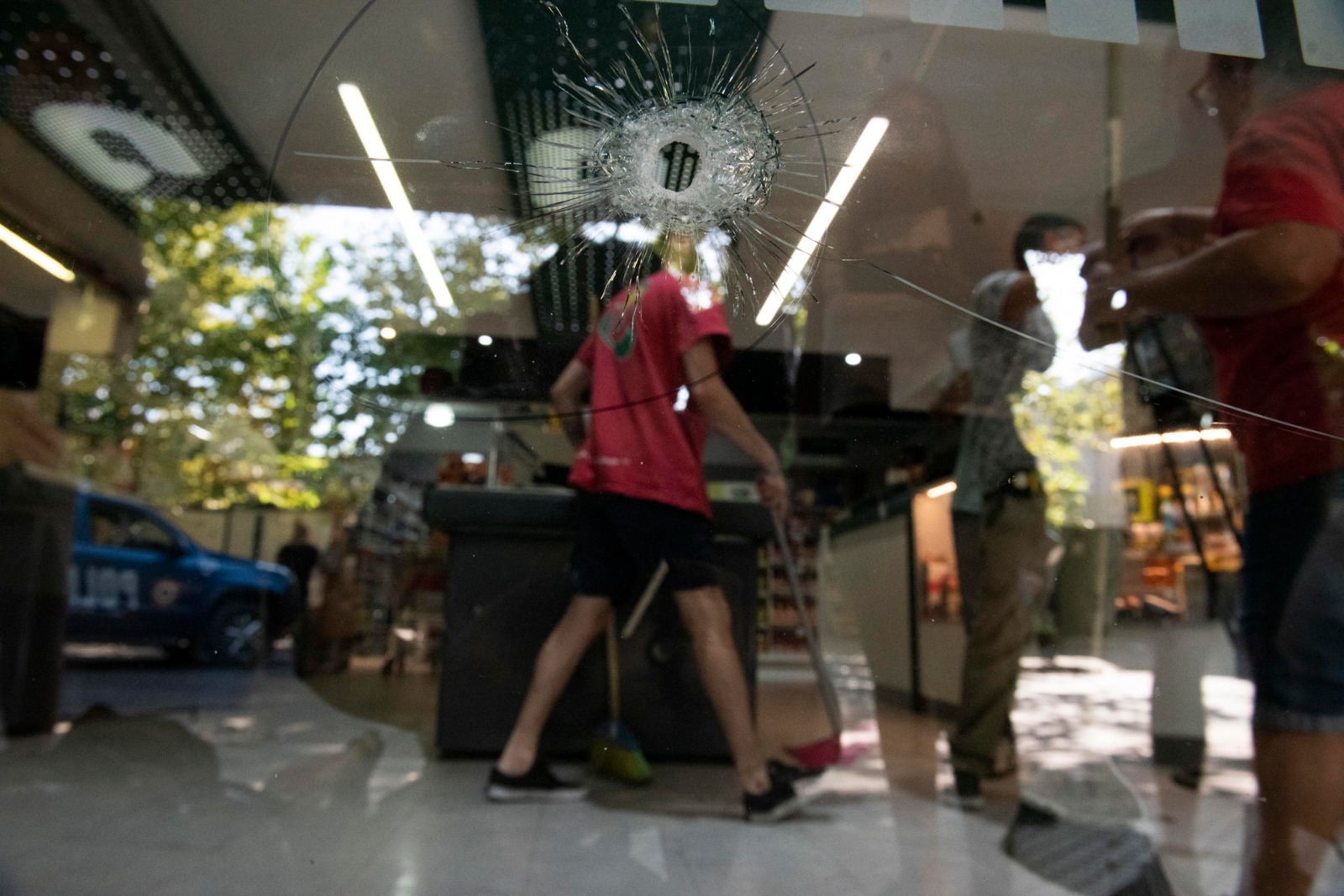 ad21c3b6-488c-4206-ab91-ddd32e43562b