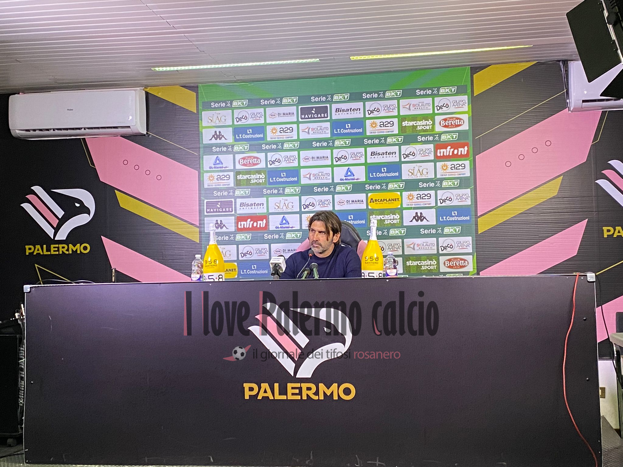 eea6eaf3-534d-4f2c-bfc8-3d4199892f40