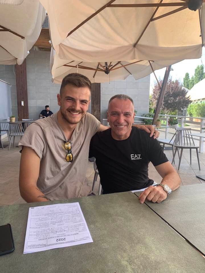 fbb65029-57d6-4ed0-9ad5-a2ccdca488cc