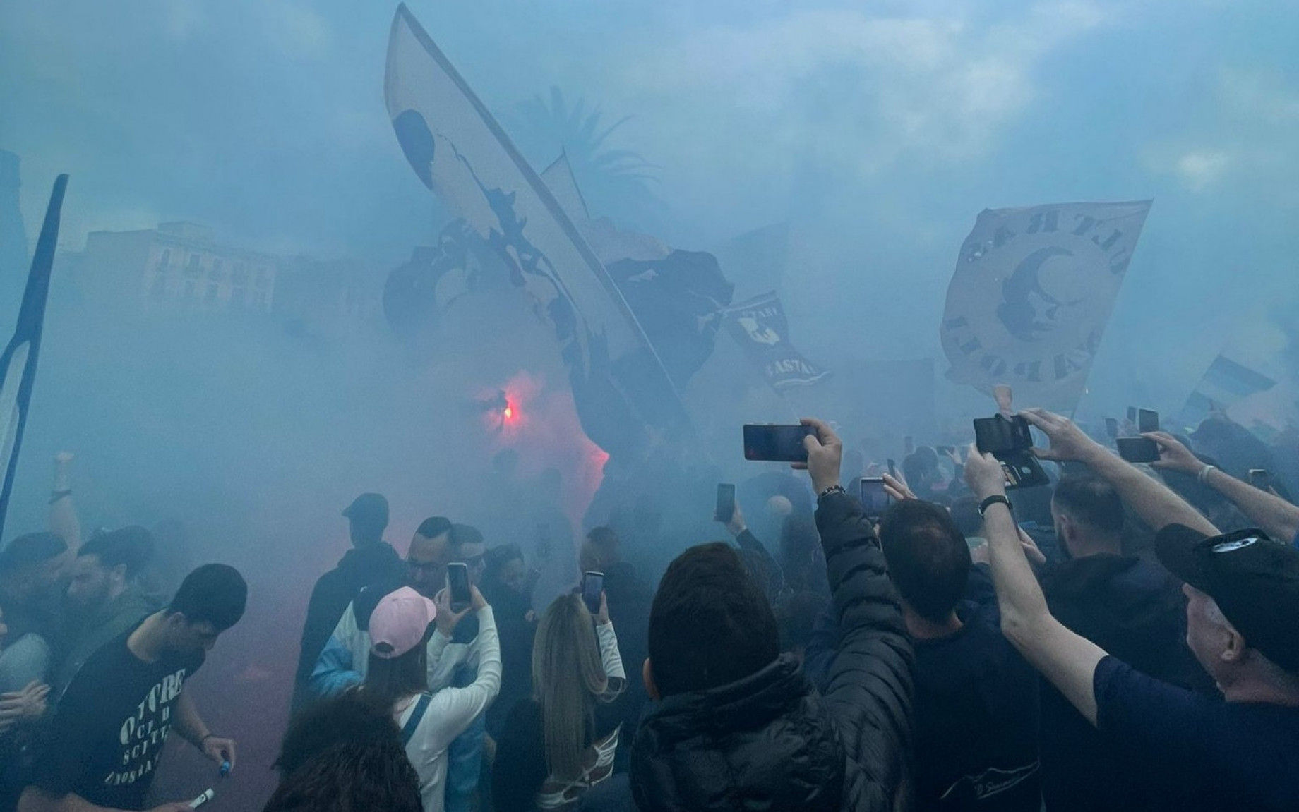 proteste-napoli-de-laurentiis-gdm-1280x801