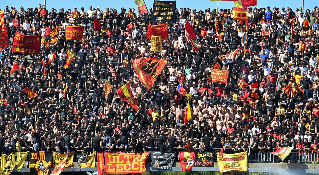 7267025_04101913_tifosi_lecce