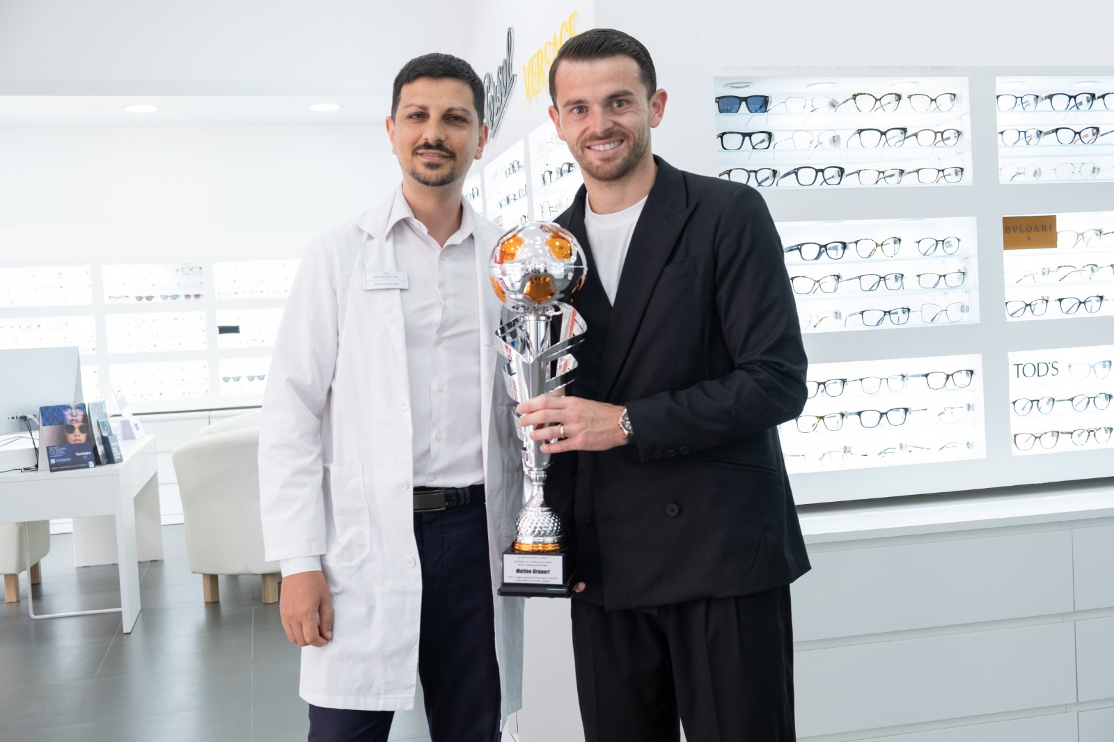 ef786753-12f3-41fa-8053-d9c7d4f8ebff