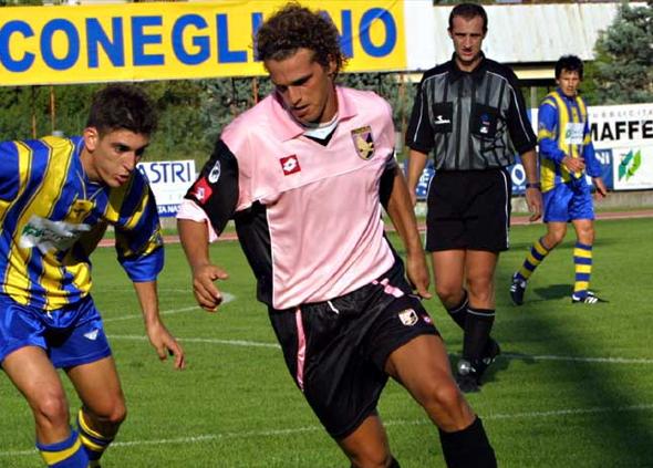 Palermo Vent’anni fa la mazzata contro il Lecce e la promozione svanita, Di Napoli: «Quel Palermo andò in A la stagione dopo, spero Corini lo imiti» (VIDEO)