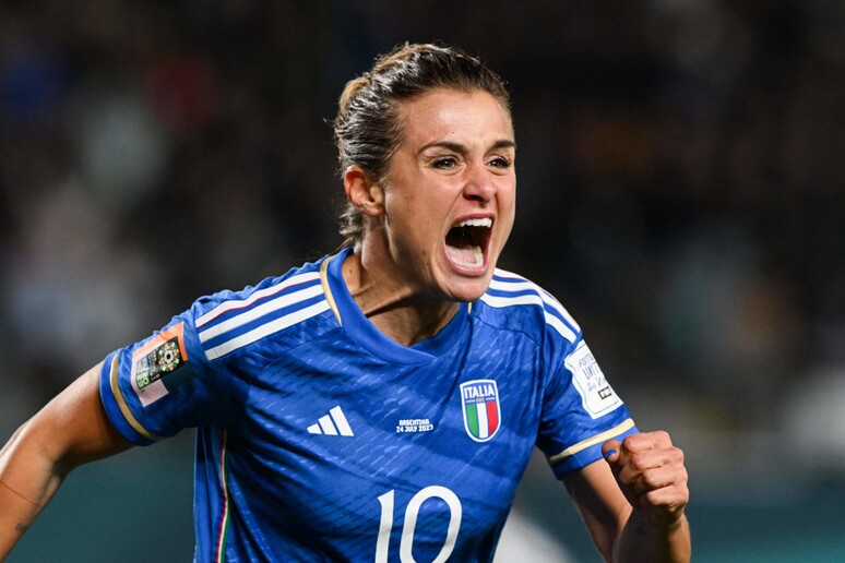 93af43def7d3ac3011ccc87a5e3da15c