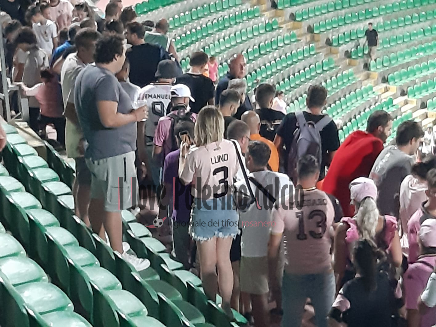 9d9e92b8-2c1c-45b3-a589-f83bb624976f