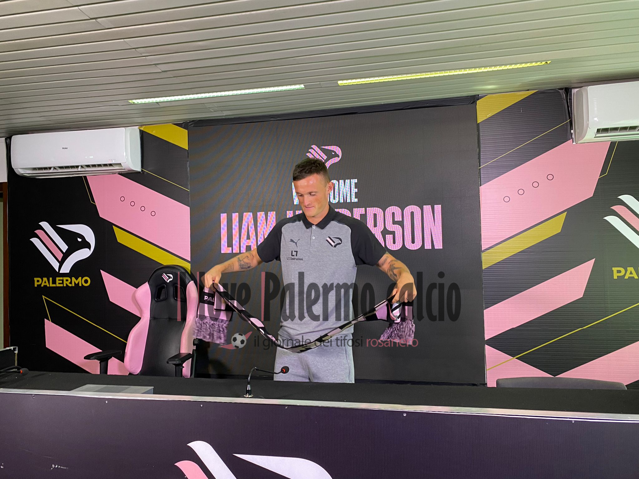 henderson presentazione palermo calcio (9)