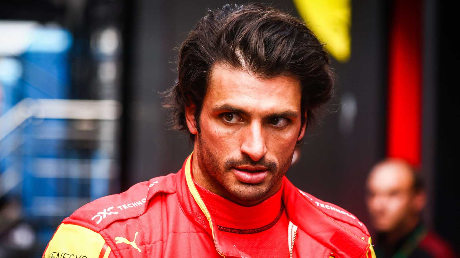 carlos-sainz-italian-grand-prix-paddock-ferrari-planetf1