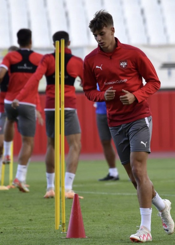 d00f9229-fd71-46aa-a24b-860a9d978699