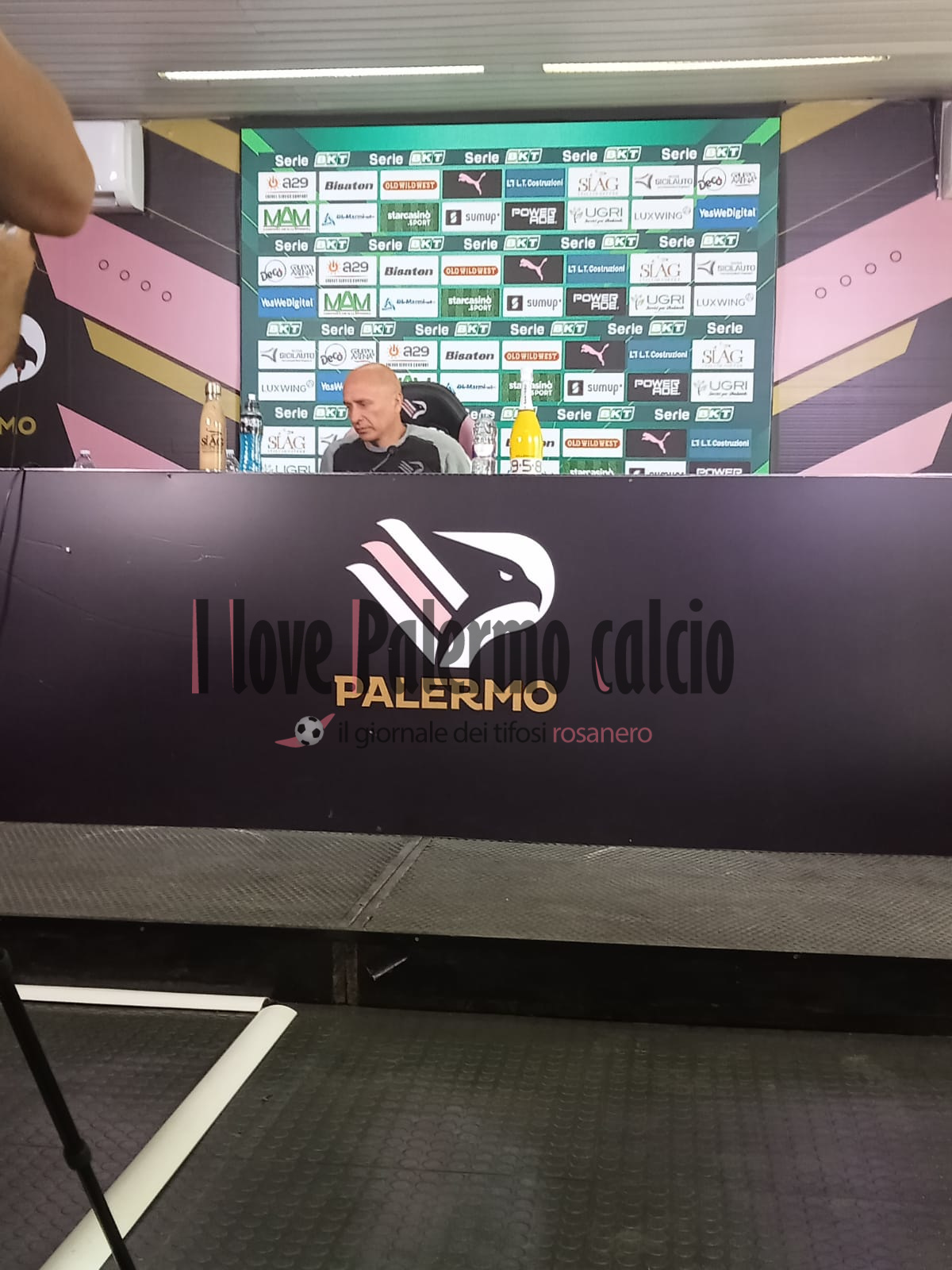 f3887d09-afee-4169-8362-ca2a37ac7b43 (1)