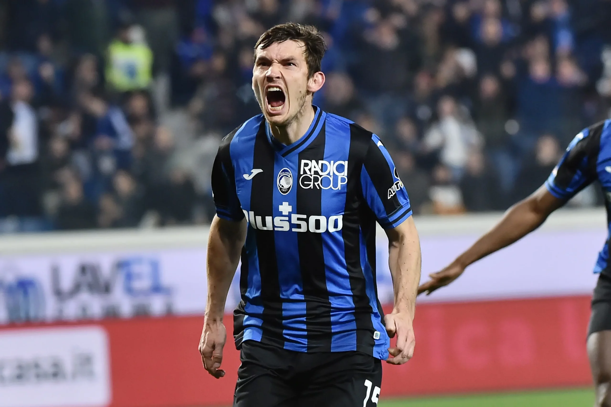 l-olandese-de-roon-compie-32-anni