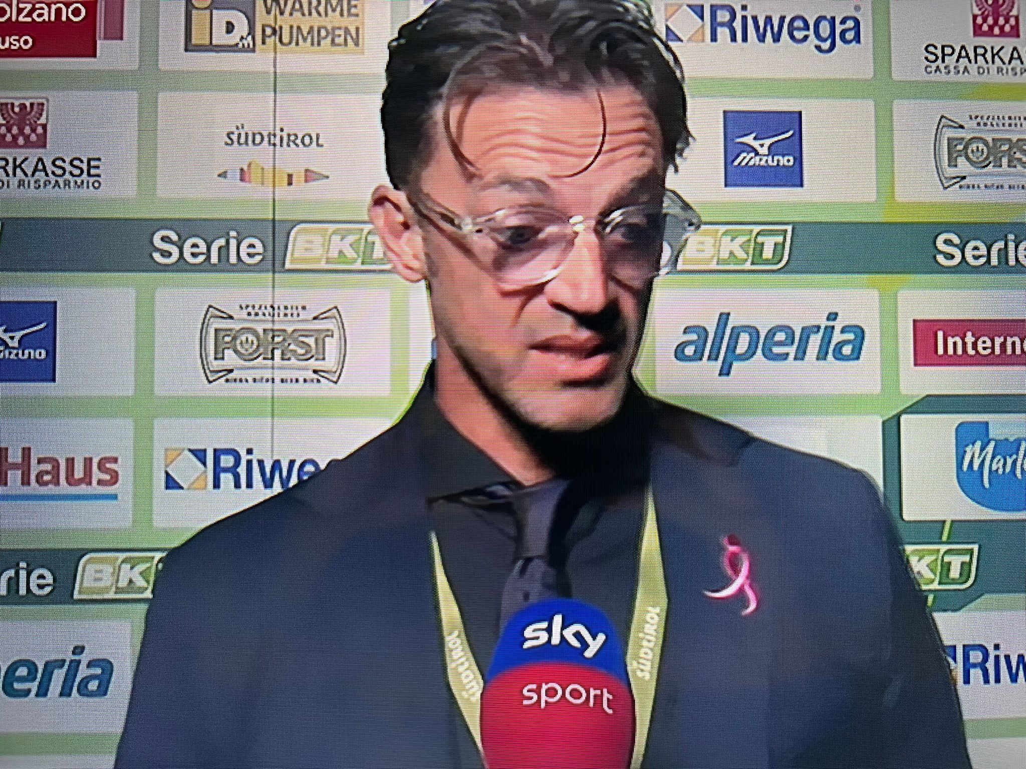 2ca135ed-883c-4897-a863-d89d47e1e72a