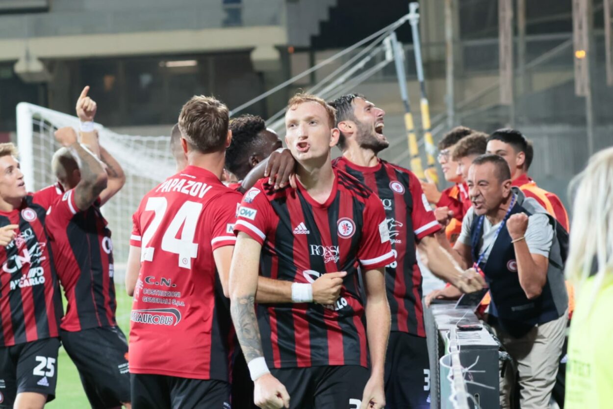 Immagine-WhatsApp-2023-10-01-ore-21.58.11_9bc8b921-1250x833