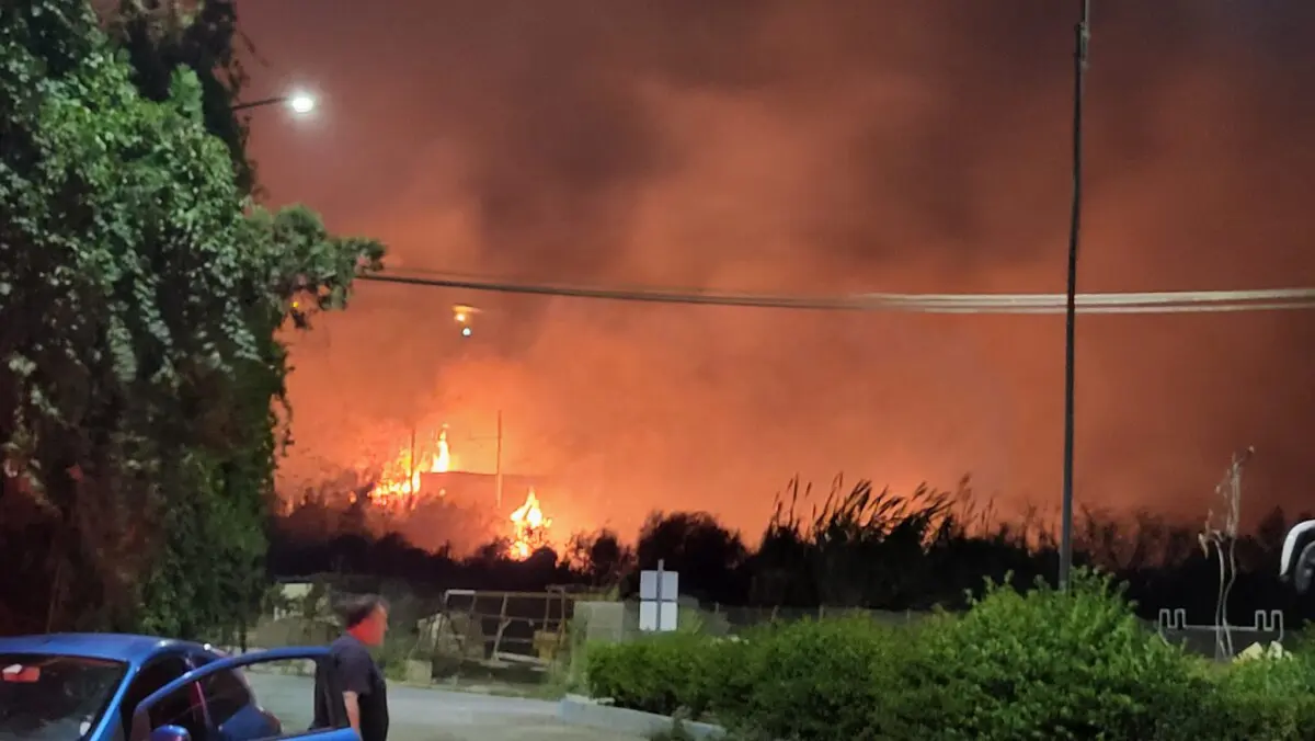 incendio-casteldaccia-sicilia-1200x676.jpg