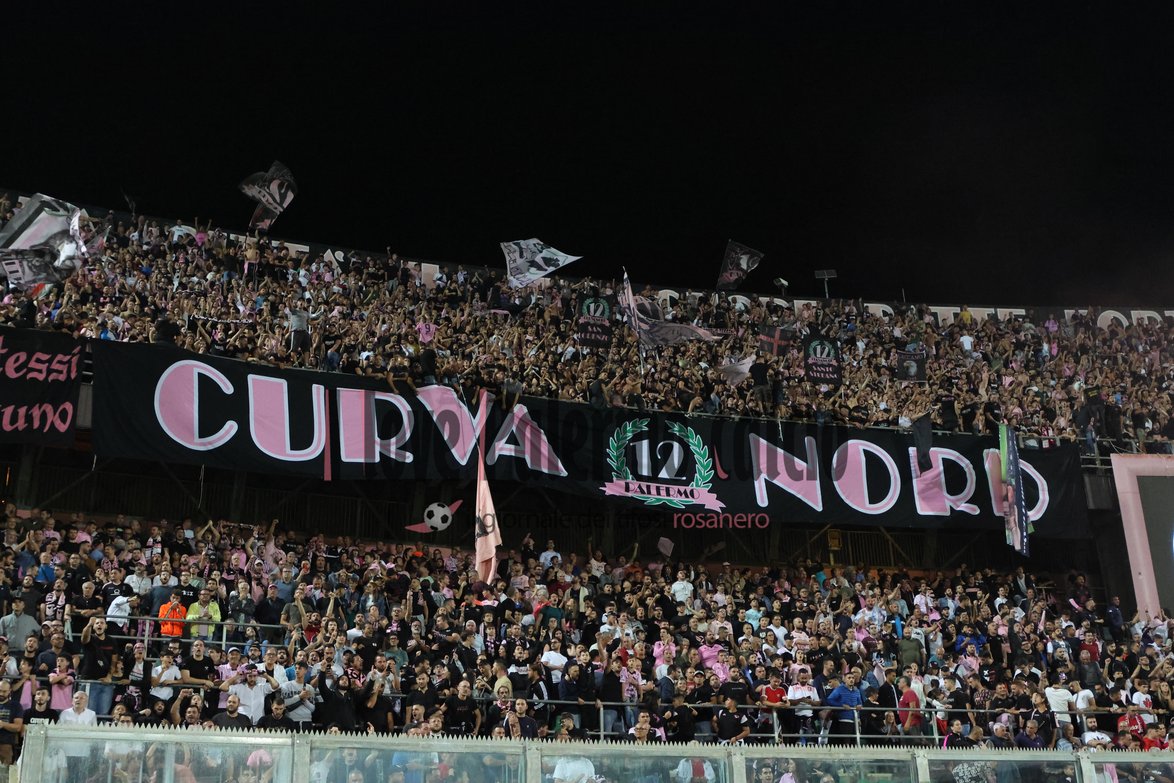 palermo spezia 2-2 (24) tifosi