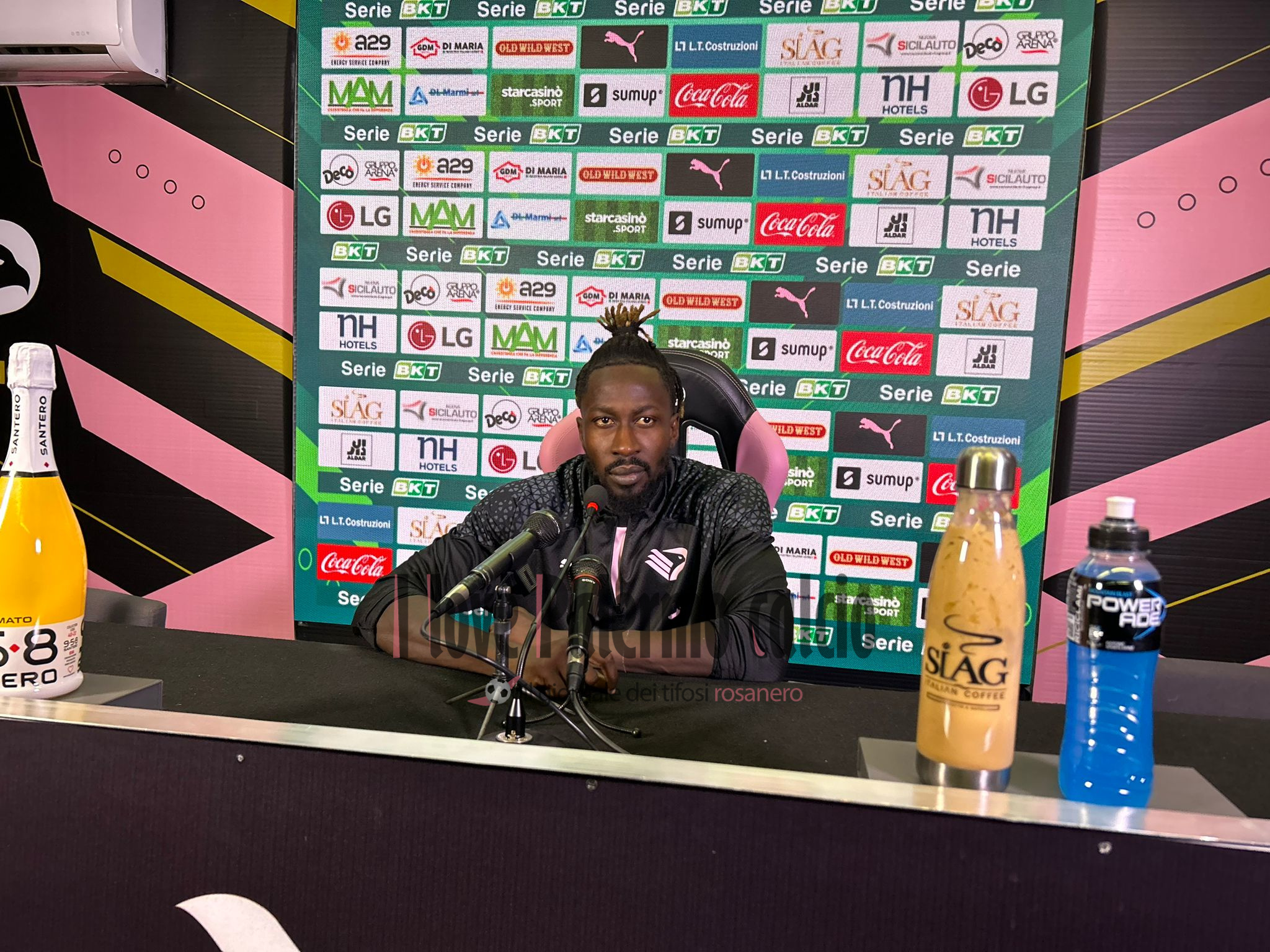 d1b78b9d-f2d7-460e-8d26-4e4288999e74