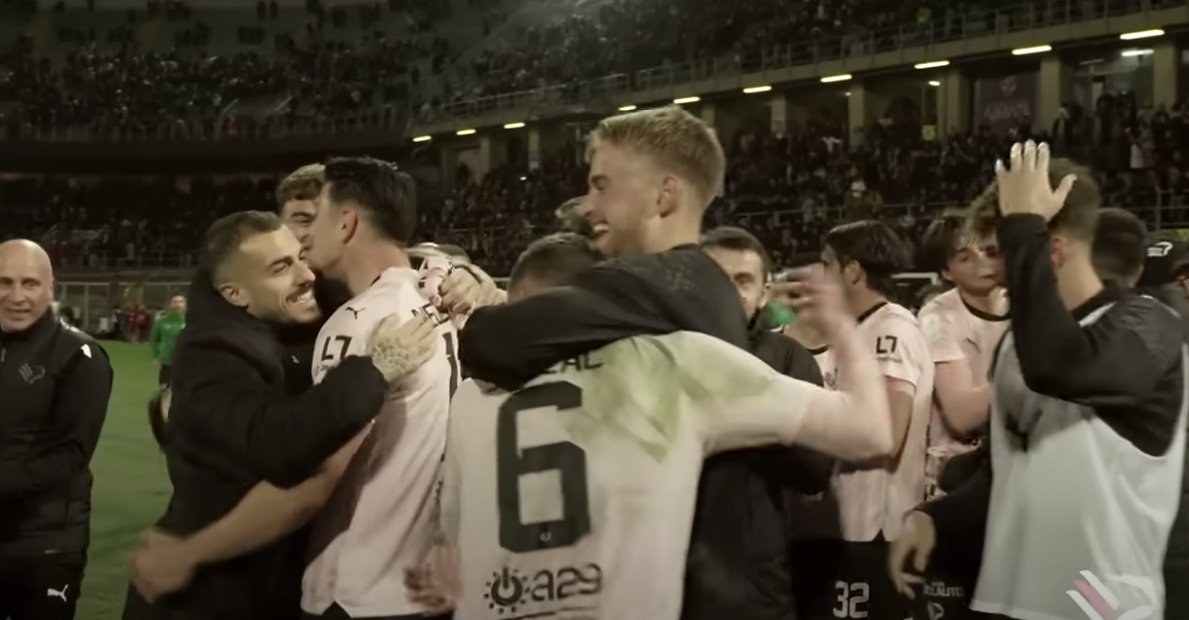 921bb7f5-f3eb-4f6c-9d1c-e36f95900011