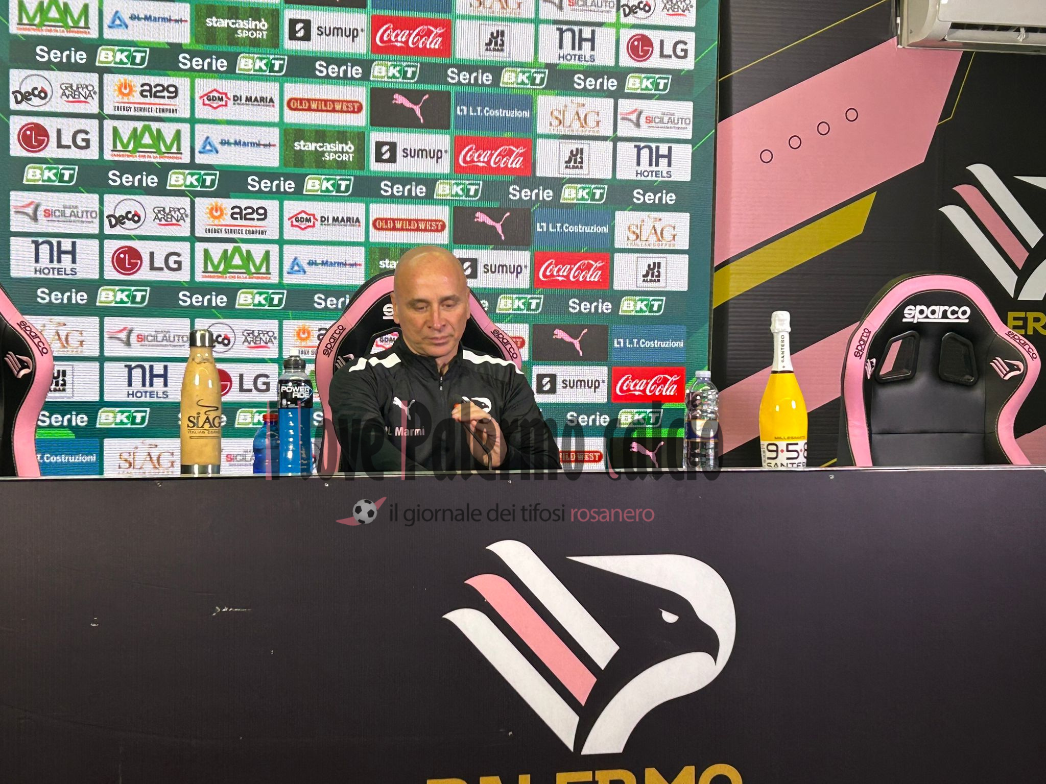 0889588f-9c59-407a-ab76-3fcefd761076 (1)