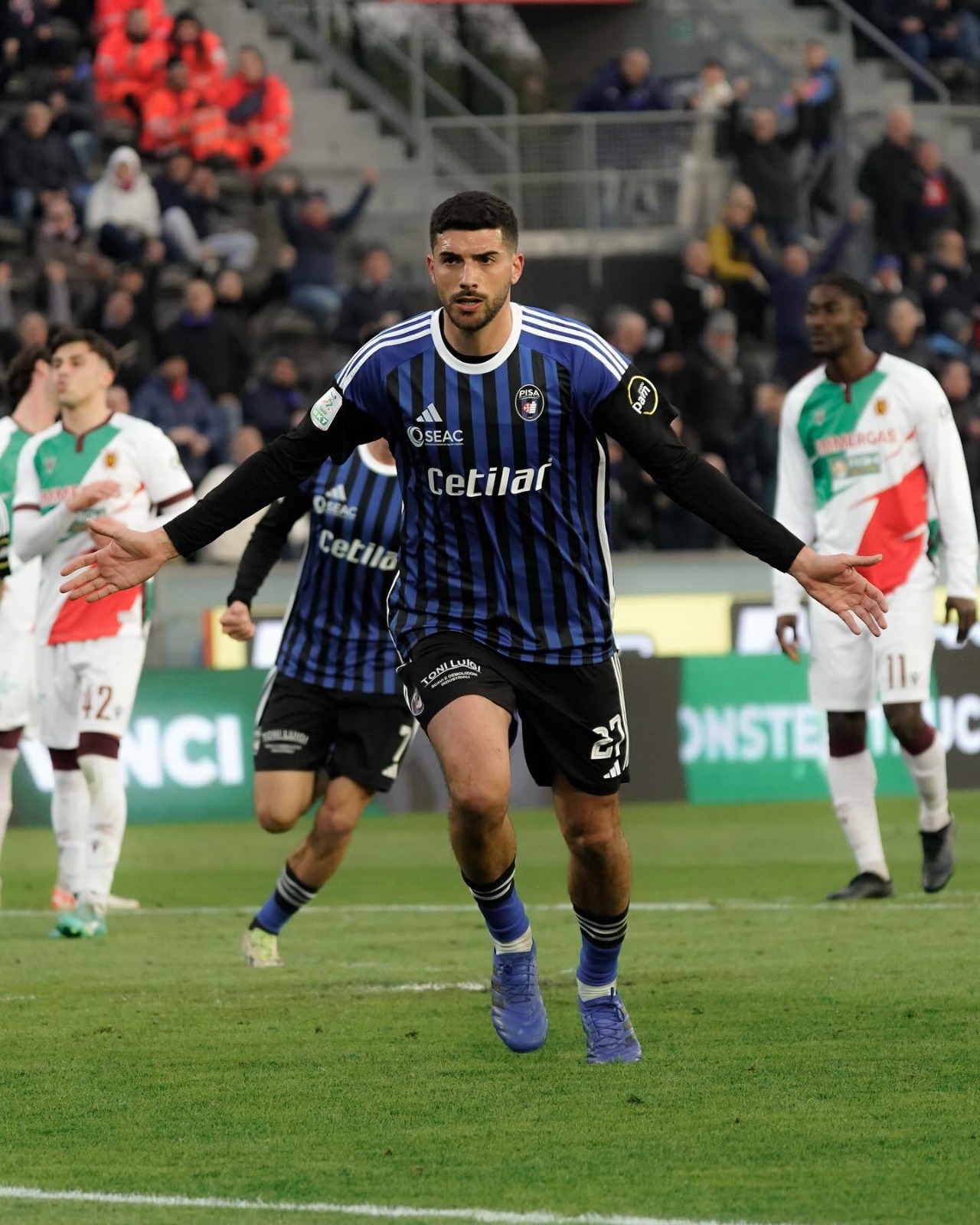 32dfebdb-e99f-4616-a763-fa668ef2b685