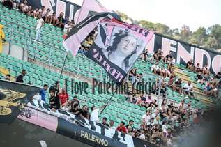 Primo Allenamento Stagionale Renzo Barbera Serie B 24-25 Palermo (76) tifosi