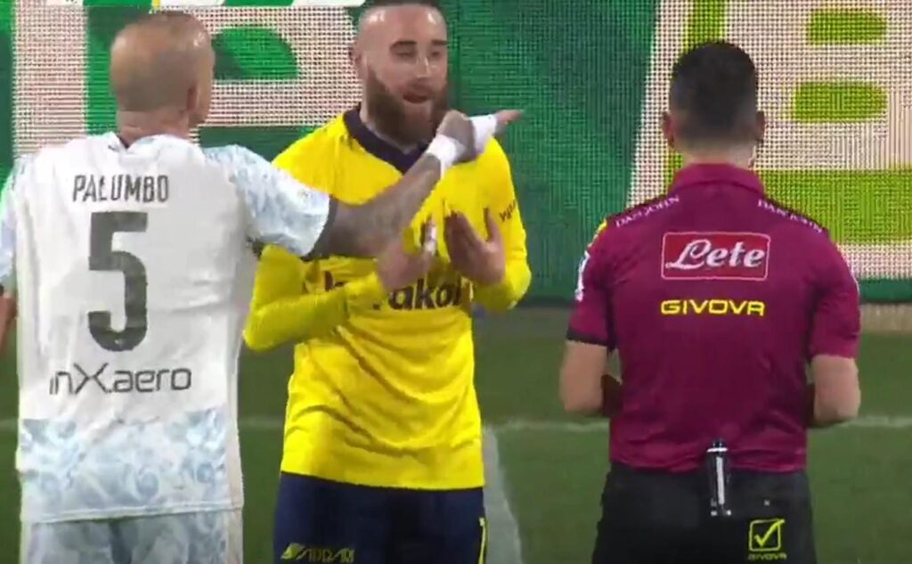 0e1d98c1-7739-46b6-b092-1f5683307eda