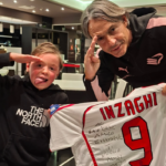 Palermo, Inzaghi sorprende Emanuele Superstar: regalata la maglia di Atene