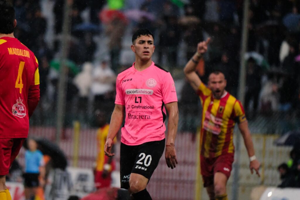 f5c6ae6a-9ae4-4cfe-a4f4-65f3150060e5