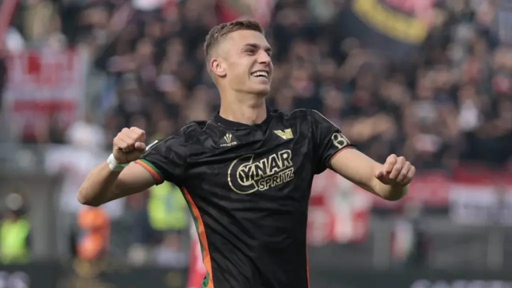 fila-venezia-imago-copertina