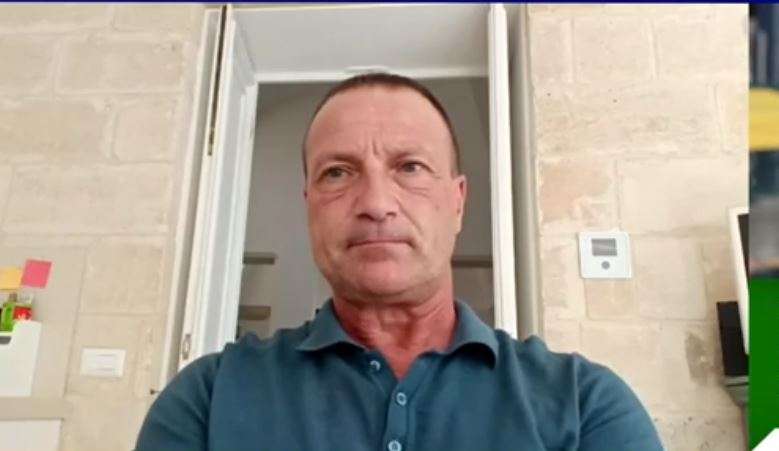 877017652a940ea65fd5c93fa1390df6-39926-oooz0000