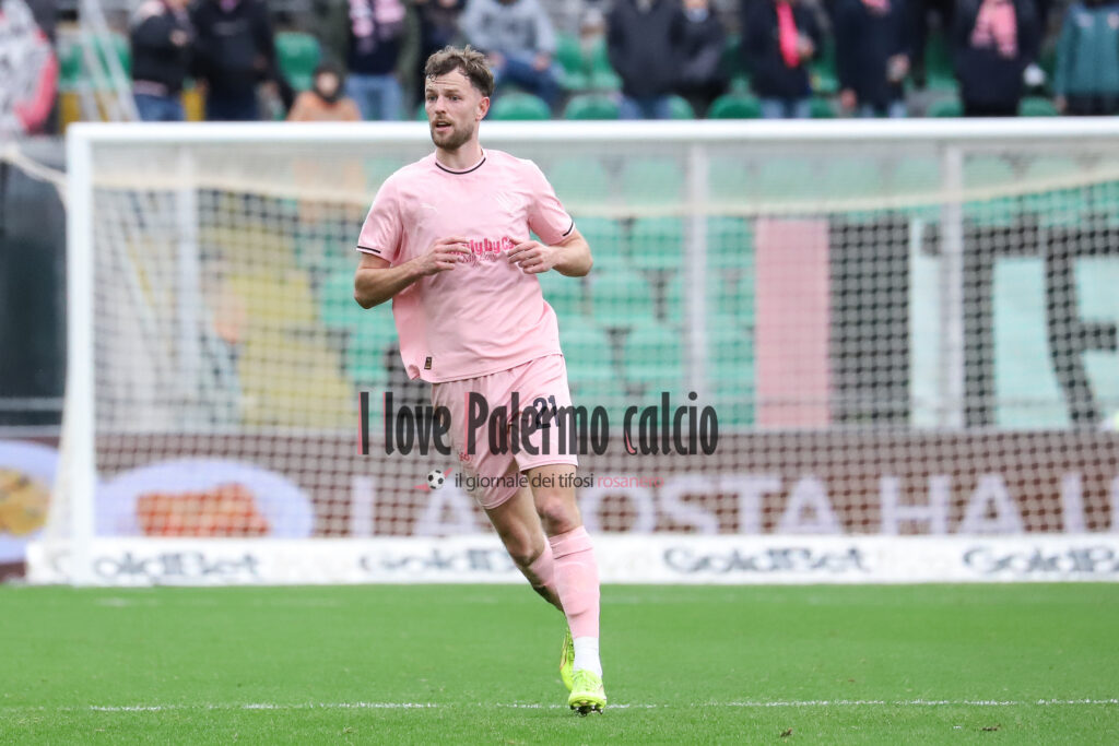 Palermo Entella 3-0 (64) le Douaron