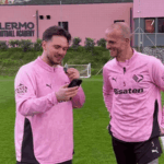 Palermo, Palumbo tra musica e ironia: “Il mio artista? Bad Bunny”