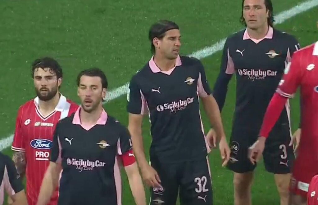 3d0a53f5-b3d3-48b3-bd91-7f734c9393b8