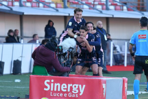 6fb9e8aa-b107-4e5c-a978-6caca9d19063 (1)