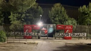 Striscione Bari-Entella-2