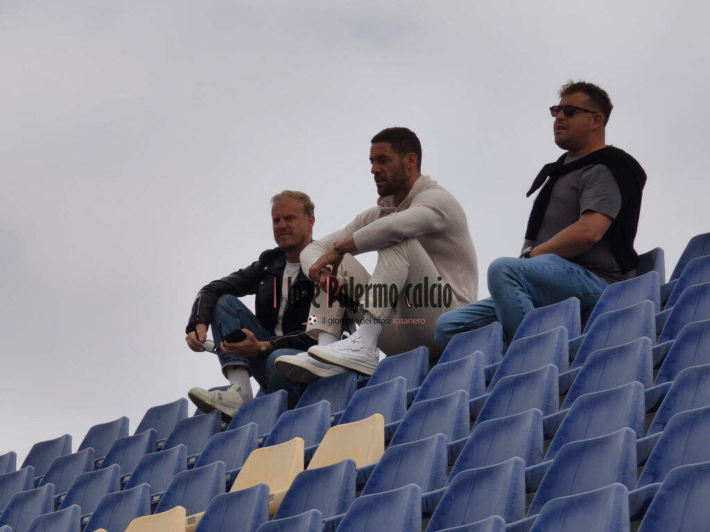 WhatsApp Image 2026-04-12 at 14.25.47 (1)