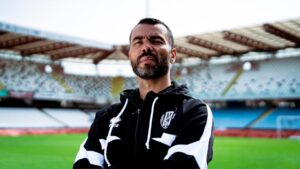 ashley-cole-e-il-nuovo-allenatore-del-cesena-dopo-l-esonero-di-mignani-ma-la-partenza-e-tutta-in-salita