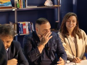 e4b11b4b-3bb4-4166-adf4-6274c56dfafe