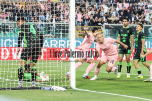 Palermo Catanzaro 2-0 Logo Play (140)