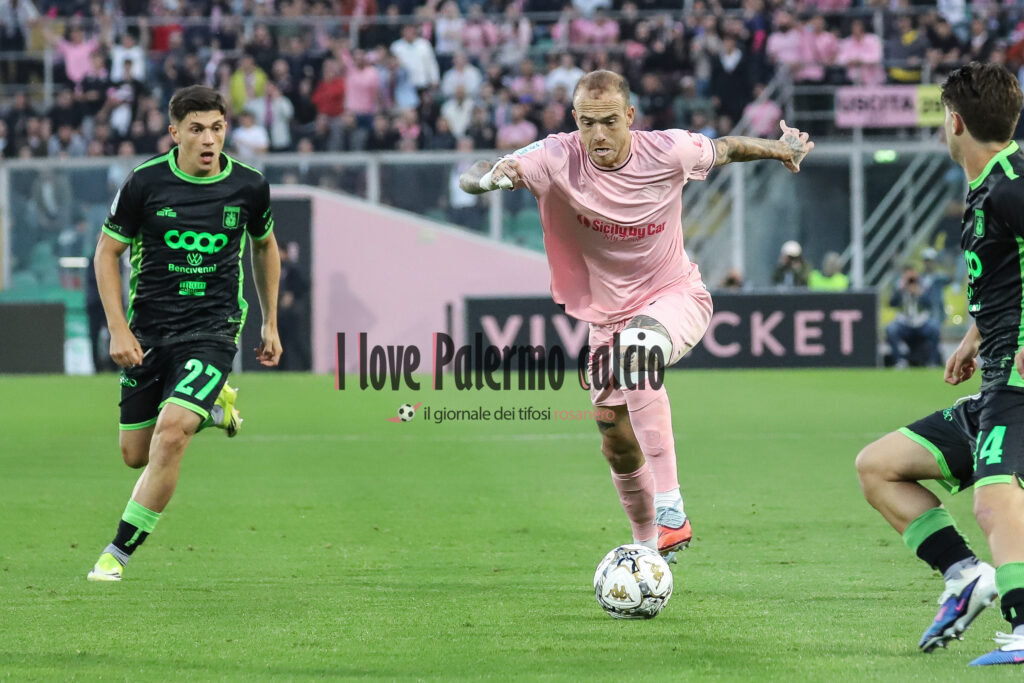 Palermo Catanzaro 2-0 Logo Play (150)