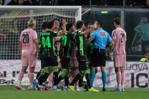 Palermo Catanzaro 2-0 Logo Play (153)